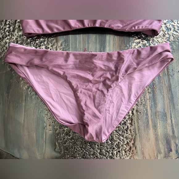 BECCA shimmer rose pink metallic bikini top size D bottoms size medium - Picture 2 of 10